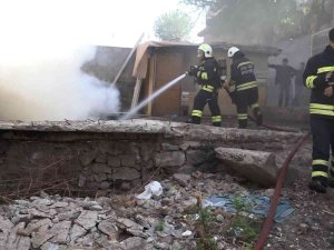 Diyarbakır’da Öldüren Şahsın Yakınları, Şüpheli Şahsın Evini Ateşe Verdi