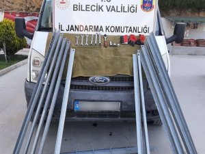 Bilecik’te Elektrik Direklerine Dadanan Hırsızlar Yakalandı