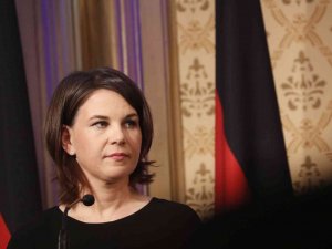 Almanya Dışişleri Bakanı Baerbock: “Rusya’nın Alman Diplomatları İstenmeyen Kişi İlan Etmesinde Hiçbir Şekilde Haklılık Payı Yoktur”