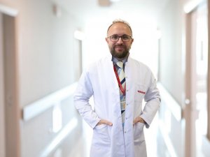 Doğum Uzmanları: ”Çikolata Kisti Çocuk Sahibi Olamayan Kadınlarda Daha Sık Görülebilir”