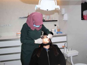 Diş Hekimi Ayşenur Çam: "Ramazan Ayında Da Dişler Günde İki Kez Fırçalanmalı”