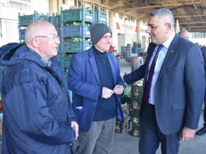 Başkan Sadıkoğlu Hal Esnafına Destek Çıktı