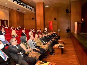 Vali Baruş’tan Teknoloji Uyarısı