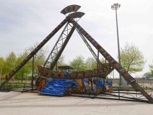 10 Bin Metrekare Alana İnşa Edilen Lunaparkta Son Adım