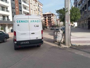 Manisa’da 22 Yaşındaki Genç Otel Odasında Ölü Bulundu