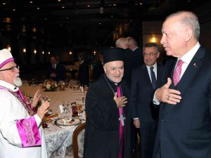 Cumhurbaşkanı Erdoğan Dini Azınlık Temsilcileri İle İftar Yaptı