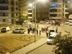 Vatandaşlar Tarafından Fark Edilen Hırsızlar Aracı Bırakıp Kaçtılar