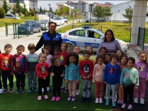 Polis Ekipleri, Anaokulu Öğrencileriyle Bir Araya Geldi
