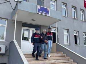 Çocuğa Cinsel İstismar Suçundan Aranıyordu Jandarma Ekiplerince Yakalandı
