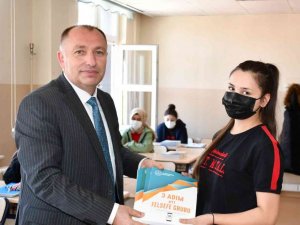 Meb’den Öğrencilere Ücretsiz Kaynak Kitap