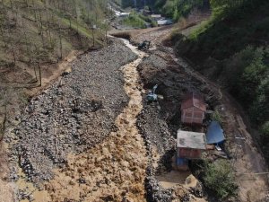 Çamur Afetinin İzleri Siliniyor