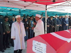 Kahramanmaraşlı Şehit Son Yolculuğuna Uğurlanıyor