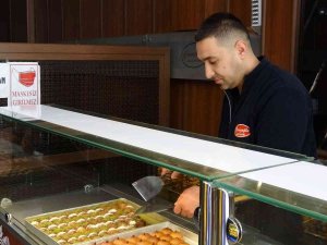 Van’da Bayramın ‘Tatlı Telaşı’ Başladı