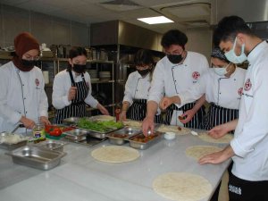 Aşçılık Programı Öğrencileri, Vegan Mutfağını Ustasından Öğrendi
