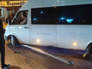 Kula’daki Yol Ayraçları Kazalara Neden Oluyor