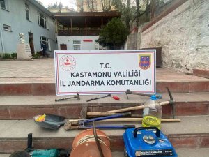 Kapalı Maden Ocağındaki Demirleri Çalarken Yakalandılar: 3 Gözaltı