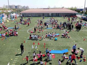 Ana Okullarına Ücretsiz Spor Malzemesi Dağıtıldı