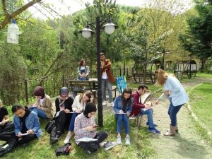 Fakülte Bahçesinde Sanat Müzesi