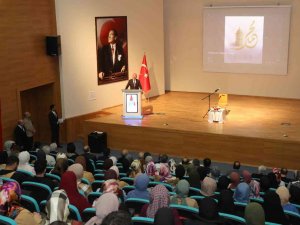 Ağrı’da Kadir Gecesi Programı Düzenlendi