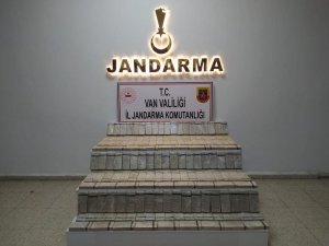 Van’da Çuval İçerinde 102 Kilogram Eroin Ele Geçirildi
