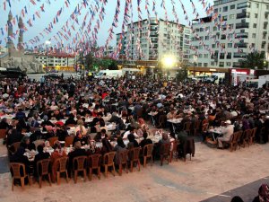 Bakan Kurum: “Cumhurbaşkanımız Recep Tayyip Erdoğan’ı Bir Kez Daha Rekor Bir Oyla Seçeceğiz"