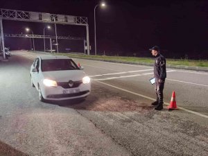 Araçları Tek Tek Durdurup Kontrol Ettiler