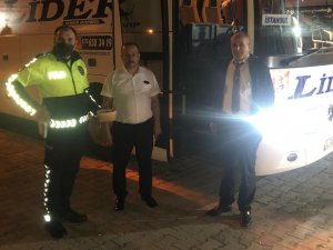 Kargı’da Polis Yolcu Otobüslerini Denetledi