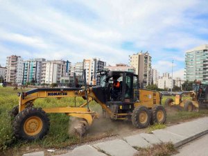 Büyükşehir Belediyesinden Zararlılara Karşı İlaçlama