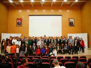 Bakan Bilgin, Üniversite Öğrencileriyle Buluştu