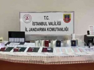 Jandarmadan Sahte Pasaport Basan Şüpheliye Suçüstü