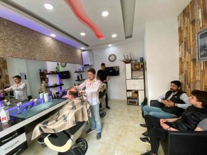 Erdekli Berberlerin Yoğun Bayram Mesaisi