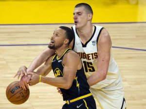 Nba’de Golden State Warriors Ve Milwaukee Bucks Yarı Finale Yükseldi