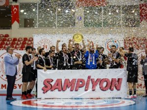 Hentbol Erkekler 2. Ligi’n Şampiyonu Yozgat Belediyesi Bozok Hentbol Spor Oldu
