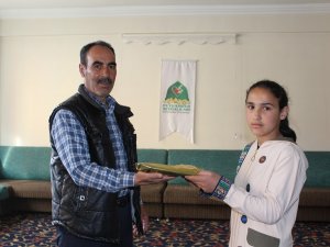 Ağrı’da Siyer Yarışmasında Dereceye Girenlere Ödülleri Dağıtıldı