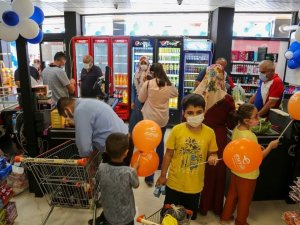 Esenlikten Alışveriş Yüz Güldürüyor