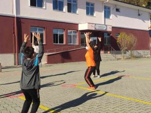 Ortaokul Öğrencileri Projeleri İle Sağlıklı Geleceğe Adım Attı