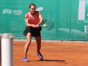 W60 Edge İ̇stanbul’da Berfu Cengiz/anastasia Tikhonova Yarı Finalde