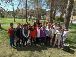 Minik Ellerden Doğaya Anlamlı Dokunuş