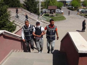 Cinayet Zanlısı Adliyeye Sevk Edildi