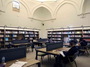 Bursa’da Tarihi Hamam Kütüphane Oldu