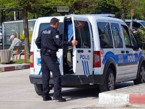 Bıçakla Yaralama Şüphelisi Tutuklandı