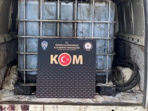 İ̇zmir’de Kaçak Akaryakıt Operasyonu: 2 Gözaltı