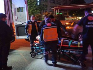 Köpeğe Çarpmamak İçin Kaza Yaptı: 1 Yaralı