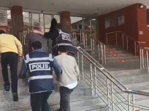 Uyuşturucu Madde Ticareti Yapan 5 Kişi Tutuklandı