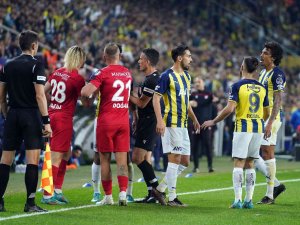 Spor Toto Süper Lig: Fenerbahçe: 1 - Gaziantep Fk: 0 (İ̇lk Yarı)