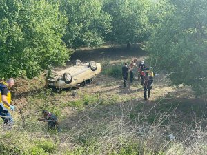 Bursa’da Takla Atan Otomobilde Can Pazarı: 4 Yaralı