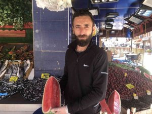 Sezonu Kapatan Balıkçılar Manav Oldu