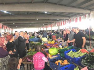 Başkan Teke, Pazarcı Esnafının Bayramını Kutladı