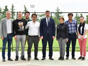 Denizlispor Ailesi Bayram Sevincini Hep Birlikte Yaşadı
