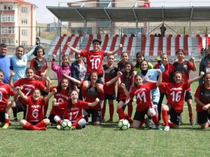 Van Büyükşehir Belediyespor Şampiyonluğa Bilendi
